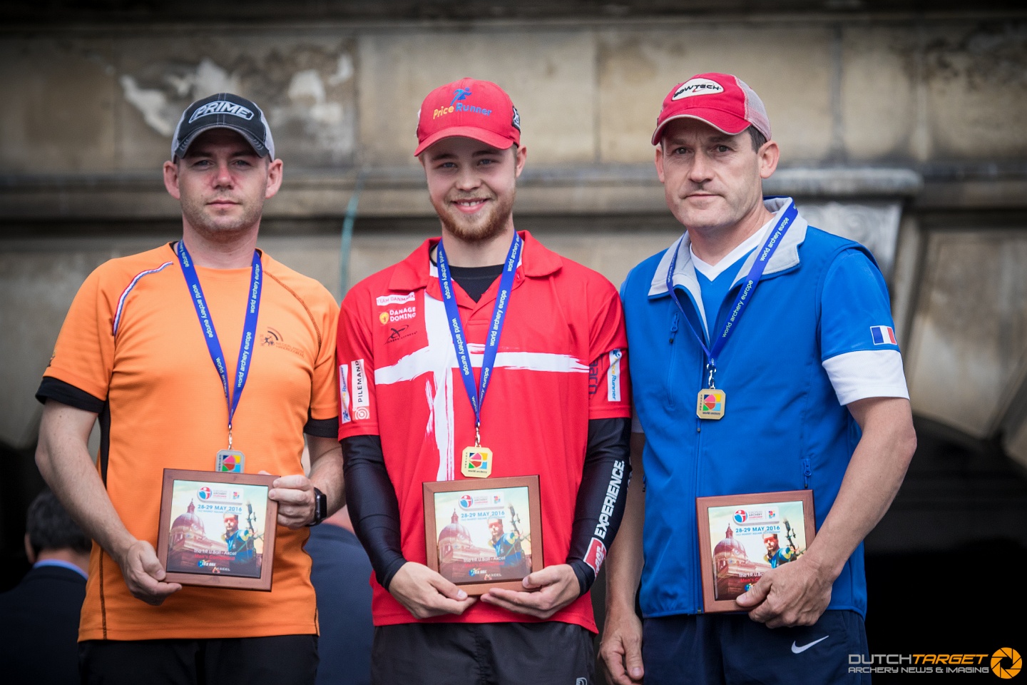 Elzinga wint EK zilver, damesteam beklimt weer het podium