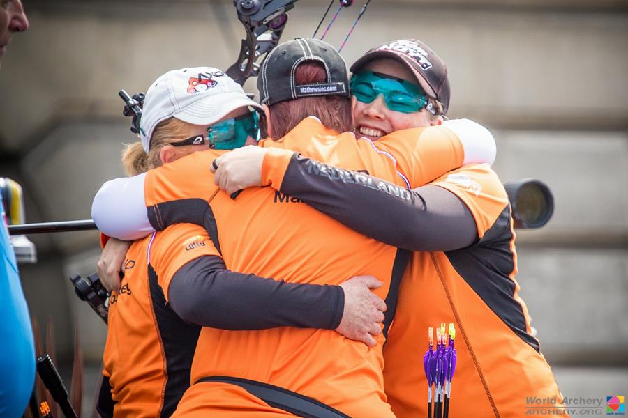 Dames compound stijgen naar tweede plaats Wereldranglijst - Koninklijke ...