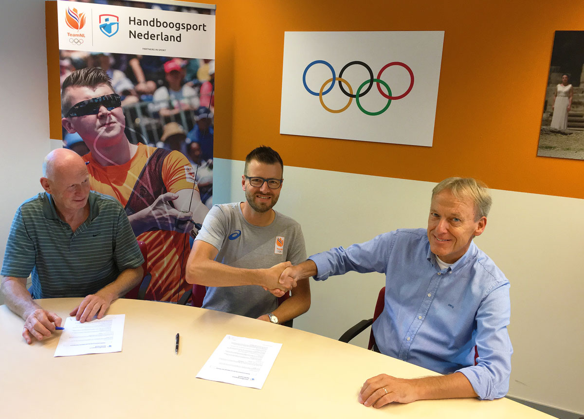 Bondscoach Van der Hoff verlengt contract bij Handboogbond