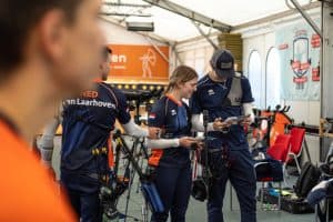 Handboogawards voor Fleur van de Ven en Willem Bakker