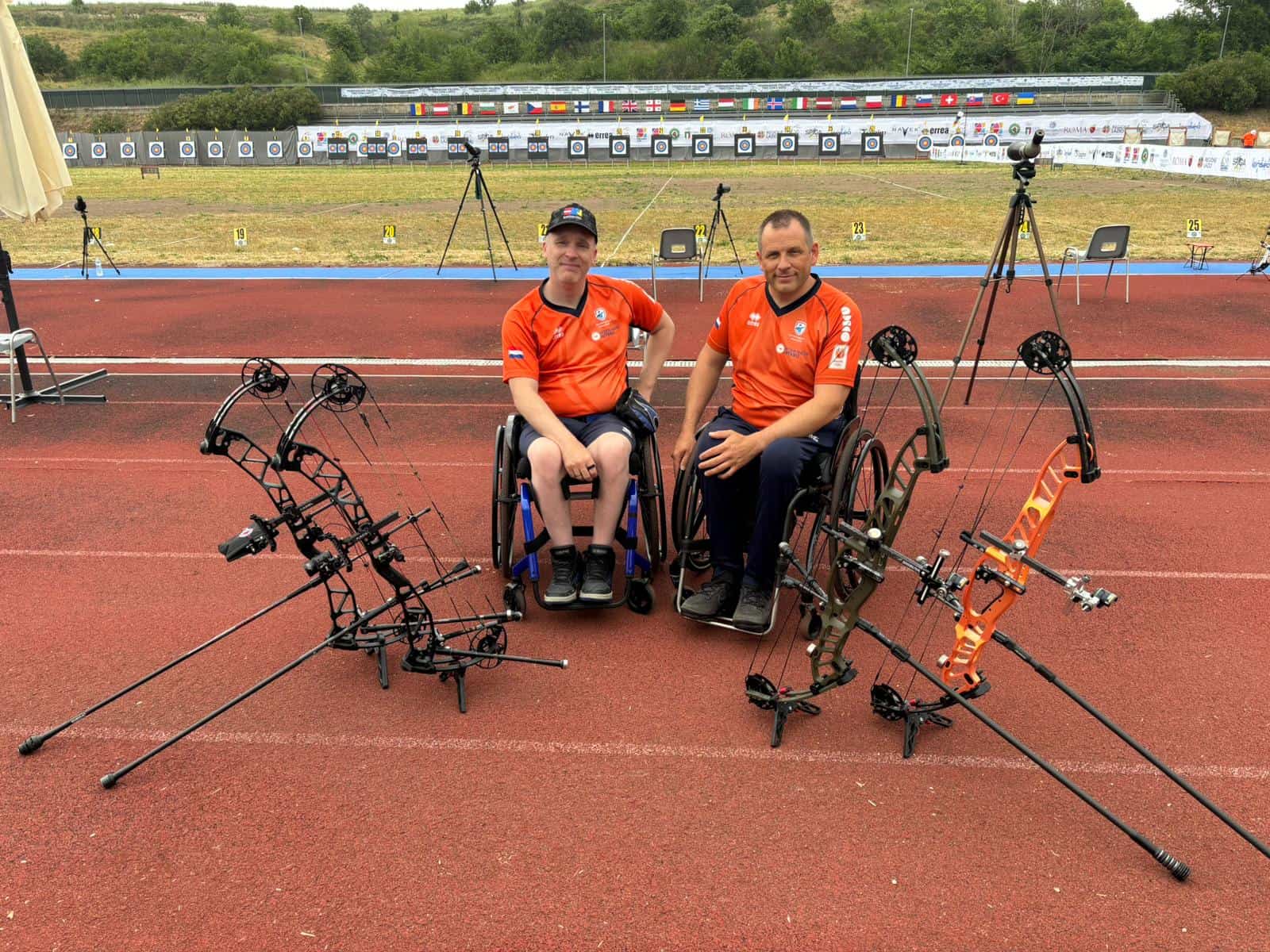 Roy en Mark schieten voor Paralympische tickets in Dubai