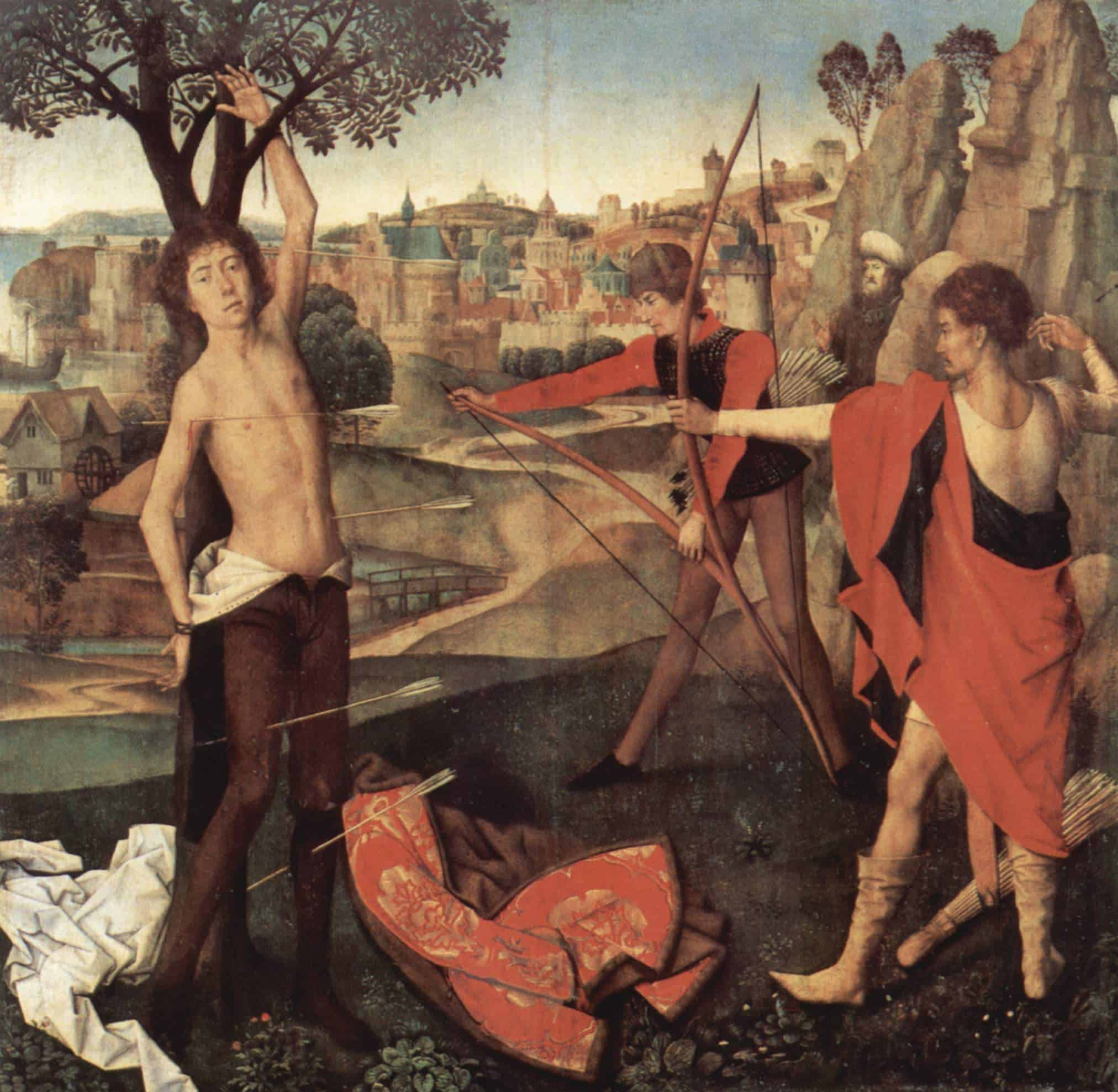 Op een schilderij is een vastgebonden, gedeeltelijk geklede man afgebeeld die met een pijl wordt neergeschoten door twee boogschutters die handboogschieten beoefenen. De achtergrond toont een heuvelachtig landschap met een klein stadje.